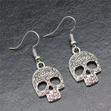 Load image into Gallery viewer, Plant Skull Earrings