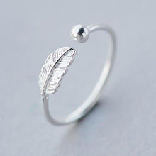 Charger l'image dans la galerie, Bague à la plume simple - image 2