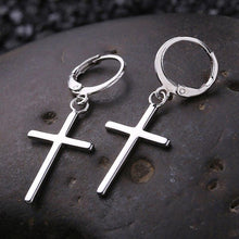 Charger l'image dans la galerie, Boucles d’oreille aux croix métallisées - image 3