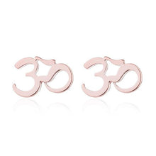 Load image into Gallery viewer, Boucles d'oreille du Om minimaliste - image 3