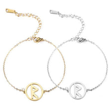 Charger l'image dans la galerie, Bracelet aux runes du futhark nordique - image 6