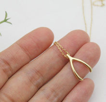 Charger l'image dans la galerie, Collier avec un os des vœux - image 3