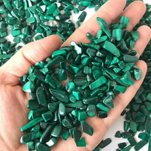 Laden Sie das Bild in den Galerie-Viewer, Morceaux de malachite - image 2