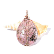 Cargar imagen en el visor de la galería, Pendentif à la larme de cristal et à l'arbre de vie - image 7