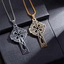 Laden Sie das Bild in den Galerie-Viewer, Pendentif croix celtique européenne - image 4