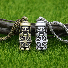 Load image into Gallery viewer, Pendentif de Domovoi - image 3