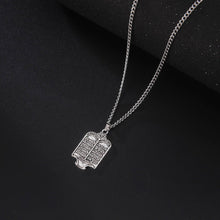 Cargar imagen en el visor de la galería, Pendentif de la prière du Shema Israël - image 4
