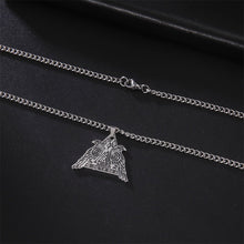Laden Sie das Bild in den Galerie-Viewer, Pendentif d'Huginn et de Muninn - image 4