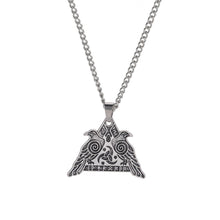 Laden Sie das Bild in den Galerie-Viewer, Pendentif d'Huginn et de Muninn - image 1