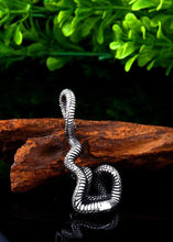 Cargar imagen en el visor de la galería, Pendentif du Boiúna - image 4
