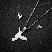 Load image into Gallery viewer, Pendentif du colibri simple - image 3
