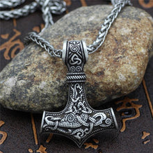 Laden Sie das Bild in den Galerie-Viewer, Pendentif du marteau Mjolnir - image 5