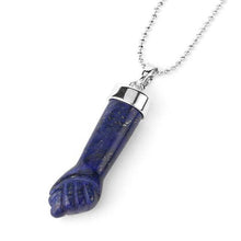 Load image into Gallery viewer, Pendentif faisant le geste de la figa en cristal - image 6