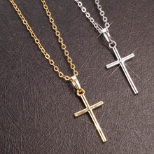 Laden Sie das Bild in den Galerie-Viewer, Pendentif fait d'une croix latine - image 3