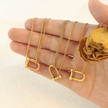Charger l'image dans la galerie, Pendentif fer à cheval porte-bonheur - image 2