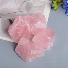 Load image into Gallery viewer, Pierre de quartz rose - image 3