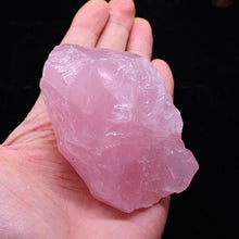 Load image into Gallery viewer, Pierre de quartz rose - image 2
