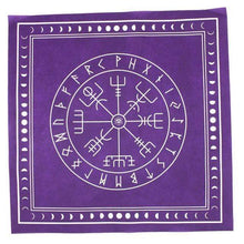 Cargar imagen en el visor de la galería, Tapis de divination nordique - image 8