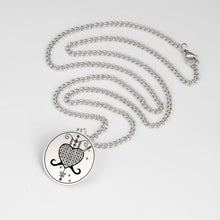 Laden Sie das Bild in den Galerie-Viewer, Amulett von erzulie freda