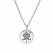 Laden Sie das Bild in den Galerie-Viewer, Amulett von erzulie freda