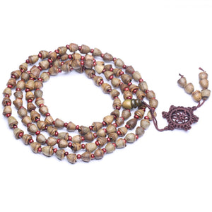 Armband aus eukalyptussamen