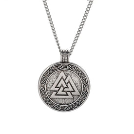 Graviertes valknut-amulett