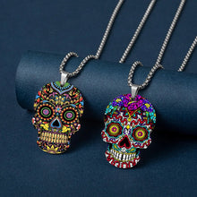 Cargar imagen en el visor de la galería, Collier de calavera mexicain - image 3