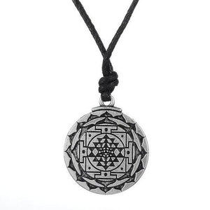 Amulette décorée du Shri Yantra - image 1