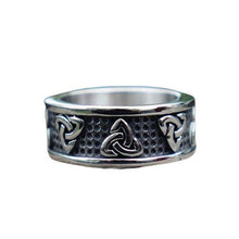 Cargar imagen en el visor de la galería, Bague aux triquetra alternées - image 1