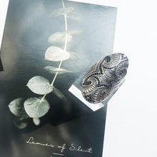 Cargar imagen en el visor de la galería, Bague de guerrier maori - image 2