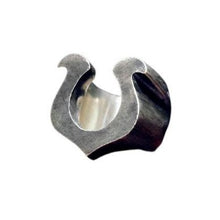 Cargar imagen en el visor de la galería, Bague du fer à cheval brute et primitive - image 1