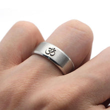 Cargar imagen en el visor de la galería, Bague du Om au style moderne - image 4