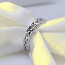 Load image into Gallery viewer, Bague d&#39;un nœud celtique de l&#39;infini - image 2