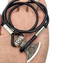 Cargar imagen en el visor de la galería, Bracelet à la hache de Perun - image 3