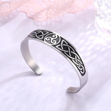 Cargar imagen en el visor de la galería, Bracelet métallique du triskel celte - image 3