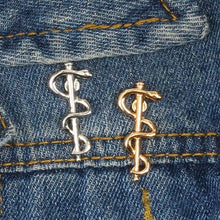 Cargar imagen en el visor de la galería, Broche du bâton d&#39;Asclépios - image 4