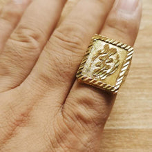 Cargar imagen en el visor de la galería, Chevalière au Gye Name - image 4