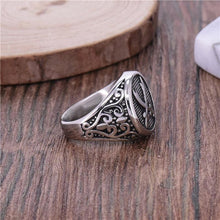 Load image into Gallery viewer, Chevalière aux deux cimeterres arabes - image 2