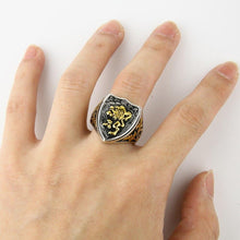 Laden Sie das Bild in den Galerie-Viewer, Chevalière en forme de blason au lion - image 4