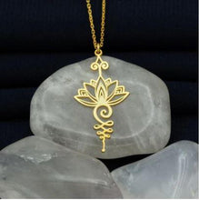 Cargar imagen en el visor de la galería, Collier à la fleur de lotus épanouie - image 3