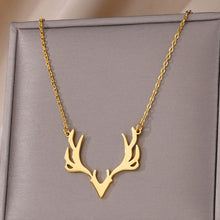Cargar imagen en el visor de la galería, Collier avec des bois de cerf - image 2