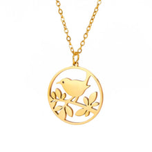 Laden Sie das Bild in den Galerie-Viewer, Collier d&#39;hirondelle porte-bonheur - image 1