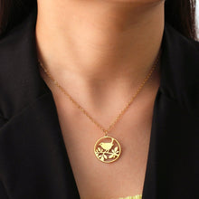 Laden Sie das Bild in den Galerie-Viewer, Collier d&#39;hirondelle porte-bonheur - image 5