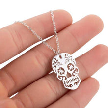 Load image into Gallery viewer, Collier du crâne mexicain modernisé - image 4