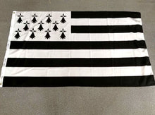Load image into Gallery viewer, Drapeau régional du gwenn ha du breton - image 5
