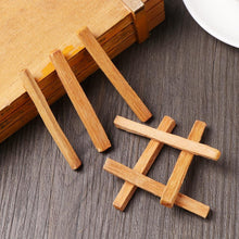 Cargar imagen en el visor de la galería, Morceaux de bois de Santal - image 2