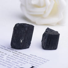 Charger l&#39;image dans la galerie, Morceaux de tourmaline noire - image 3