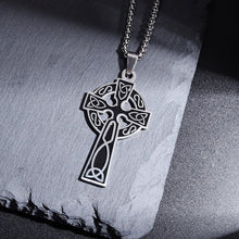 Cargar imagen en el visor de la galería, Pendentif croix celtique européenne - image 2