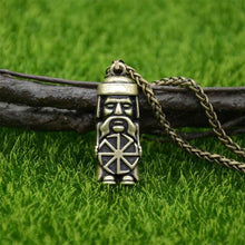 Laden Sie das Bild in den Galerie-Viewer, Pendentif de Domovoi - image 7
