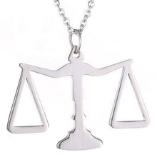 Laden Sie das Bild in den Galerie-Viewer, Pendentif de la balance de Thémis - image 2